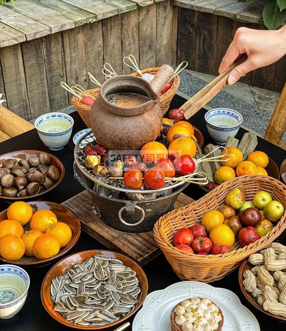 圍爐煮茶刷屏，一起來感受古詩詞中的茶風(fēng)茶韻「圍爐茶桌，炭火爐」(圖1)