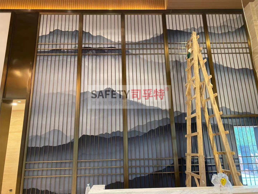 金屬屏風（不銹鋼屏風、鋁雕屏風）安裝過程和步驟講解(圖1)