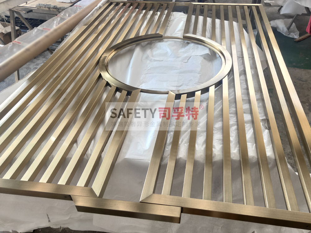 金屬屏風（不銹鋼屏風、鋁雕屏風）安裝過程和步驟講解(圖4)