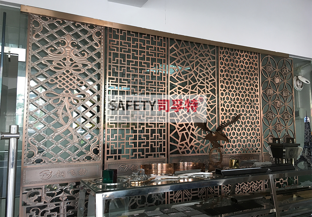 不銹鋼屏風(fēng)隔斷有哪些特點(diǎn)[司孚特金屬屏風(fēng)，不銹鋼屏風(fēng)](圖3)