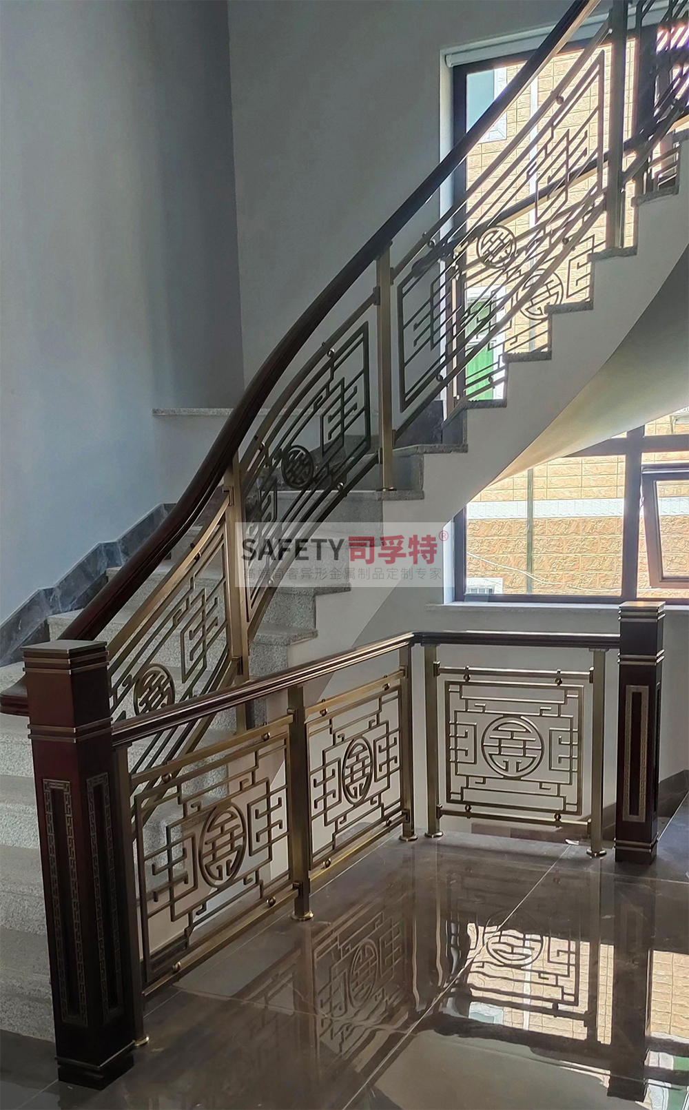 鋁藝鏤空雕花樓梯扶手：造型多樣，工藝成熟，彰顯高端品味(圖5)
