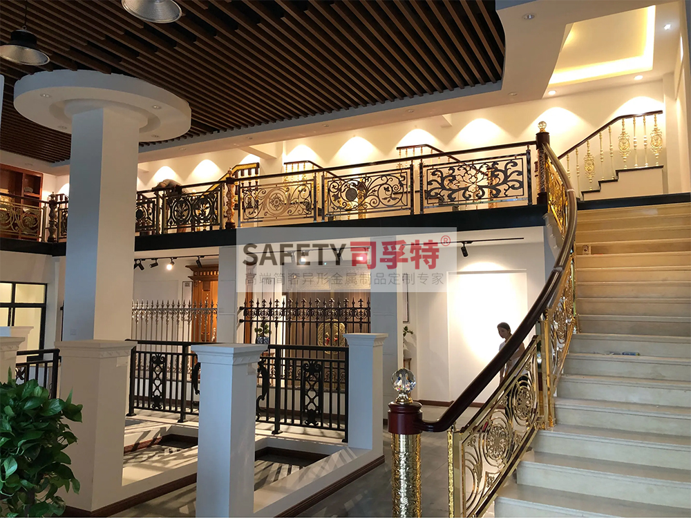 鋁藝鏤空雕花樓梯扶手：造型多樣，工藝成熟，彰顯高端品味(圖6)